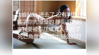   红裙美女换上制服居家操逼，扶着男友大屌吸吮，边舔边自摸骚逼，怼着小穴一下挺入