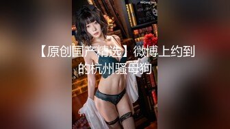 大神潜入工厂女厕偷拍 爱玩手机的美女