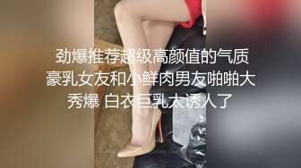   周狂人爆操外围妹，经纪介绍两个00后小妹，苗条漂亮各有千秋，玲珑有致多情温柔