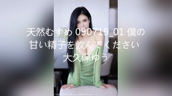 《午夜探花》双飞两个美乳兼职妹轮流草干到气喘嘘自己撸射到妹子身上