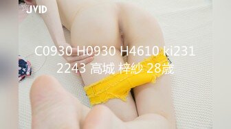 骚浪反差妹「Miuzxc」眼镜娘撩骚被深喉教育，强行后入被干得翻白眼