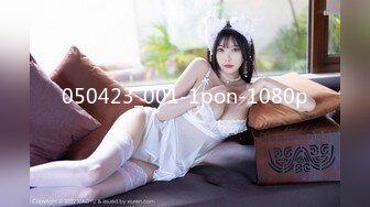 清凉一夏极品CD！大神会展中心抄底3位女神级小姐姐，美女屁股肥又翘把内裤穿成T内夹成一条缝