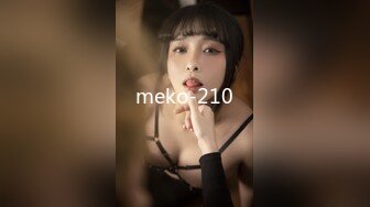 最新10月无水印福利①，OF顶级绿帽癖情侣【mickeemouse】各种道具紫薇露脸性爱自拍，看点十足